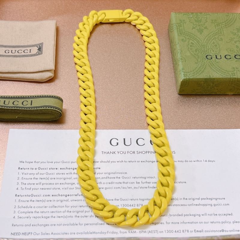 G*u*i necklaces